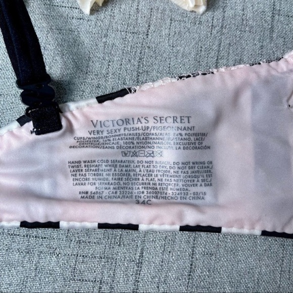 Victoria Secret Pink Lace Very Sexy Push Up Bra 34C - Picture 5 of 5